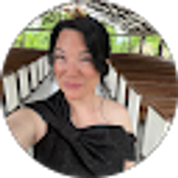 Profile photo of Elaine Greer