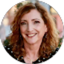 Profile photo of Lauren Cole