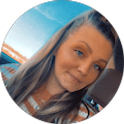 Profile photo of Kayla Crews