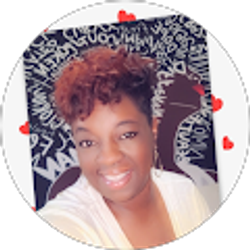 Profile photo of Evelyn