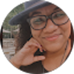 Profile photo of Michelle Rojas