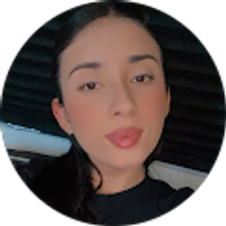 Profile photo of liz landaverde