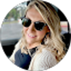 Profile photo of megan thoman