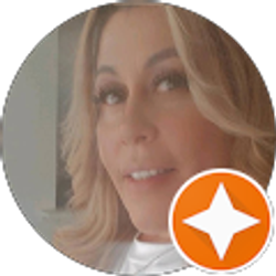 Profile photo of Deserie Rivas