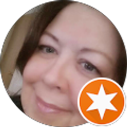 Profile photo of Elaine Holding