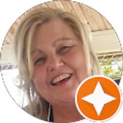 Profile photo of Vickie Hall