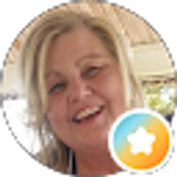 Profile photo of Vickie Hall