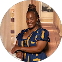 Profile photo of Stephanie Paschal