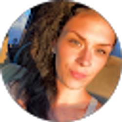 Profile photo of Amanda Ryan Sayles