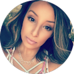 Profile photo of Roslynn Hernandez