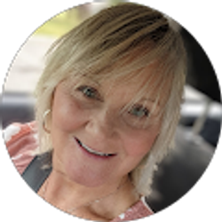 Profile photo of suzanne brady