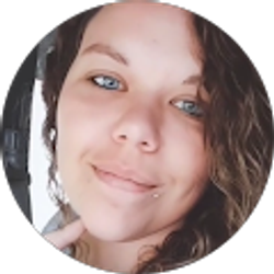 Profile photo of Hailey Robinson