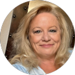 Profile photo of Loraine Benegas