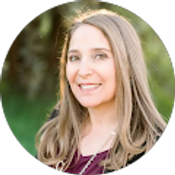 Profile photo of Carrie Spring