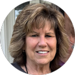 Profile photo of Jennifer Simmers