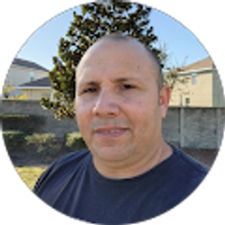 Profile photo of Alexander Perez