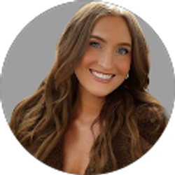 Profile photo of Kayla Faulkner