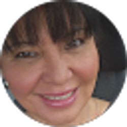 Profile photo of Alisa Luna