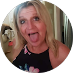 Profile photo of Shawna Swank