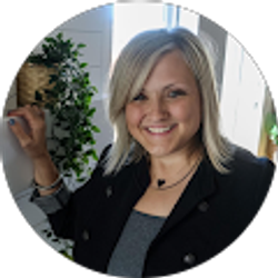 Profile photo of Melody Estabrook