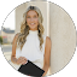 Profile photo of Amelia Evers