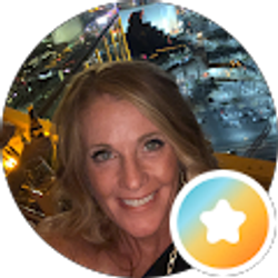 Profile photo of Lisa Johnson