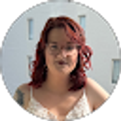 Profile photo of Jenna Ray