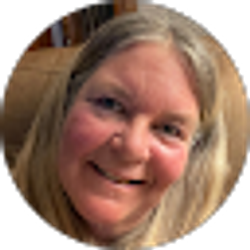 Profile photo of Lisa Abhold