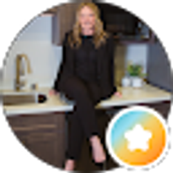 Profile photo of Nikki Buggert-Real Estate Broker