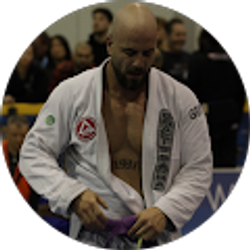 Profile photo of Henrique Gomes