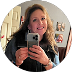 Profile photo of Amy Binns