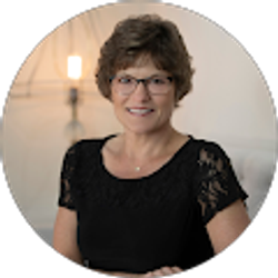 Profile photo of Terri Schad