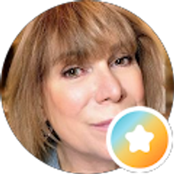 Profile photo of Angelina Hayes