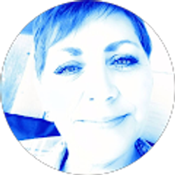 Profile photo of Adriana Cruz