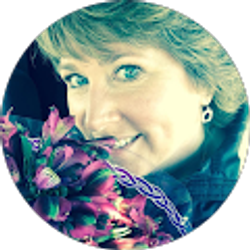 Profile photo of Linda Poli