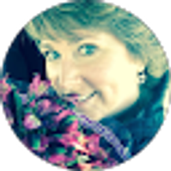 Profile photo of Linda Poli