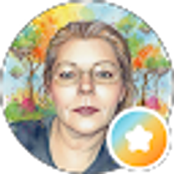 Profile photo of Lisa Pappas