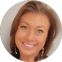 Profile photo of Beth Mitchell