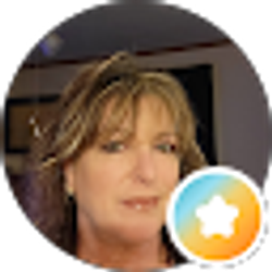 Profile photo of Suzanne Longman