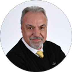 Profile photo of Laszlo Bayer