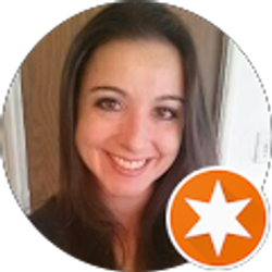 Profile photo of Niki Holt