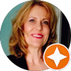 Profile photo of Lisa Henry