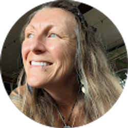 Profile photo of Shannon Perla