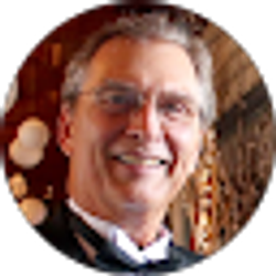 Profile photo of Dale Mills