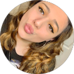 Profile photo of Zoe Garcia