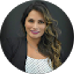Profile photo of Claudia Patricia