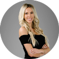 Profile photo of Chelsea Huff