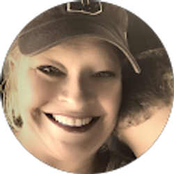 Profile photo of Shannon Tamburin