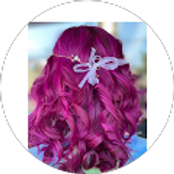 Profile photo of Yaneth Hair salon