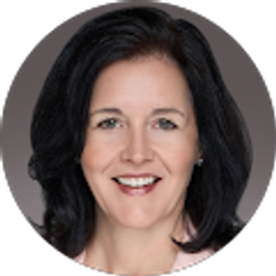 Profile photo of Kellie Hardesty